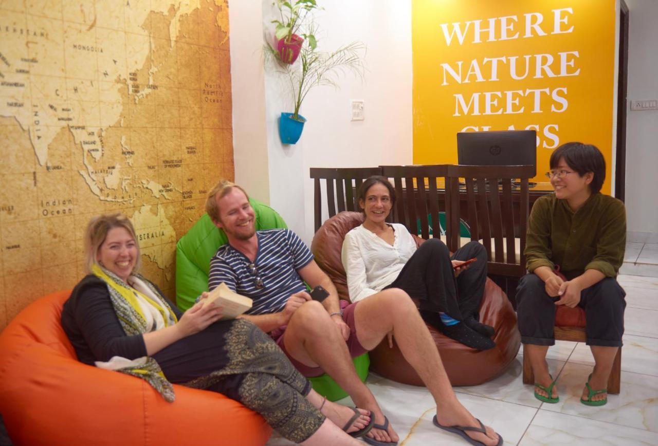 Himalayan Hostel Nowe Delhi Zewnętrze zdjęcie